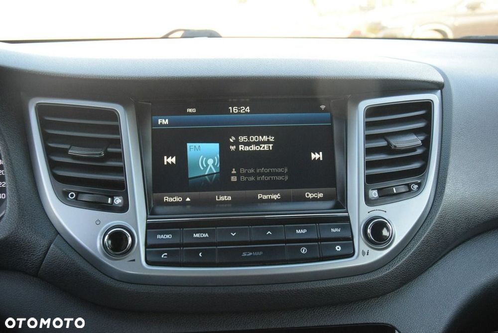 Hyundai Tucson 1.7 CRDI BlueDrive Style 2WD - 27