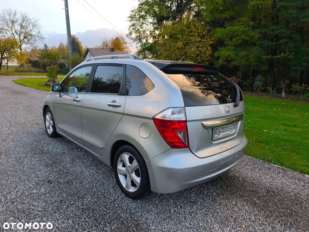 Honda FR-V - 6