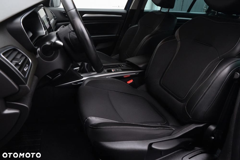 Renault Megane 1.3 TCe Intens - 30