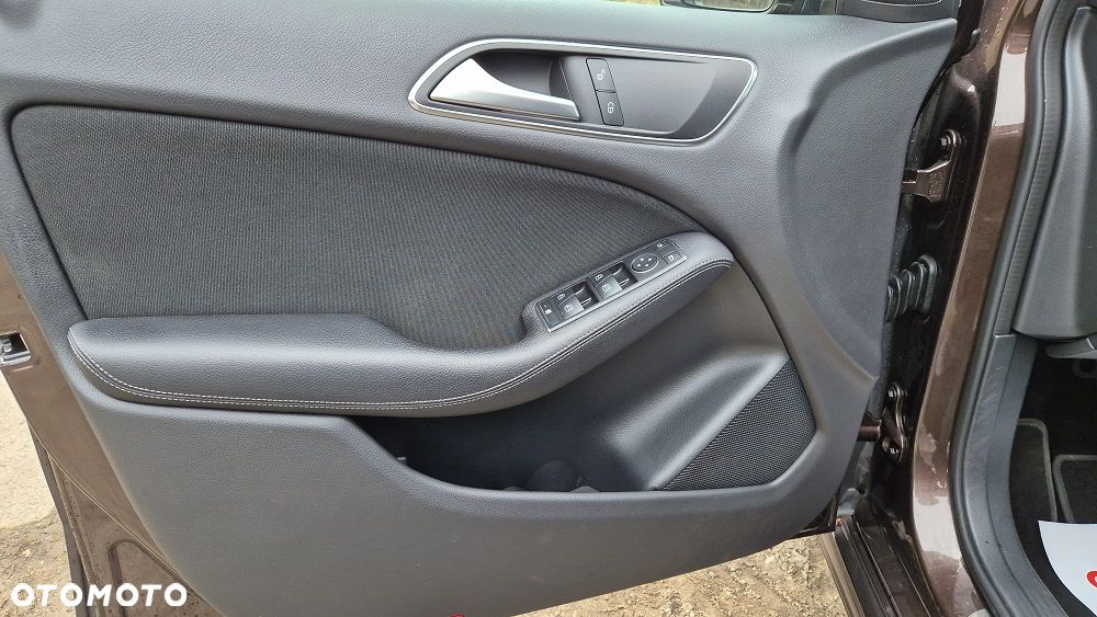 Mercedes-Benz Klasa B 180 (CDI) d Urban - 12