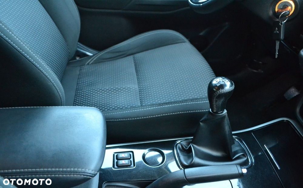 Mitsubishi Outlander 2.0 Intense + 2WD - 36