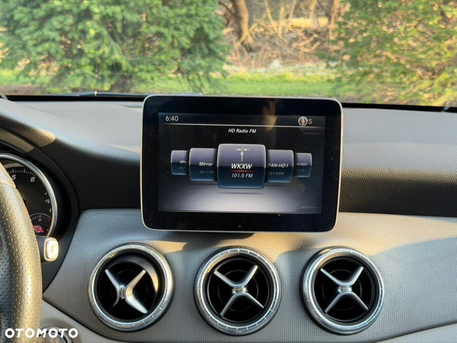Mercedes-Benz CLA 250 4-Matic AMG Line - 16