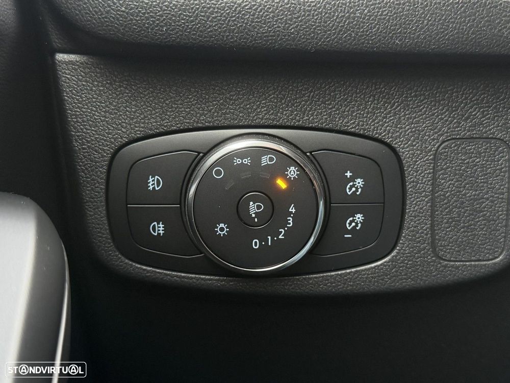 Ford Focus 1.5 TDCi EcoBlue ST-Line - 23