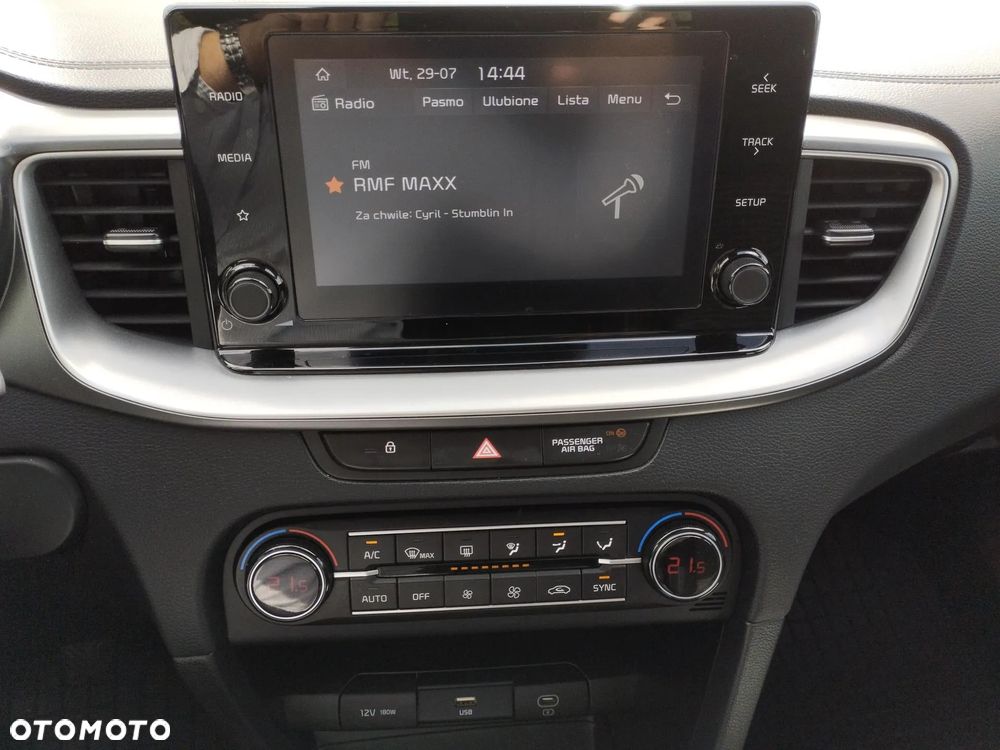 Kia Ceed 1.5 T-GDI M - 23