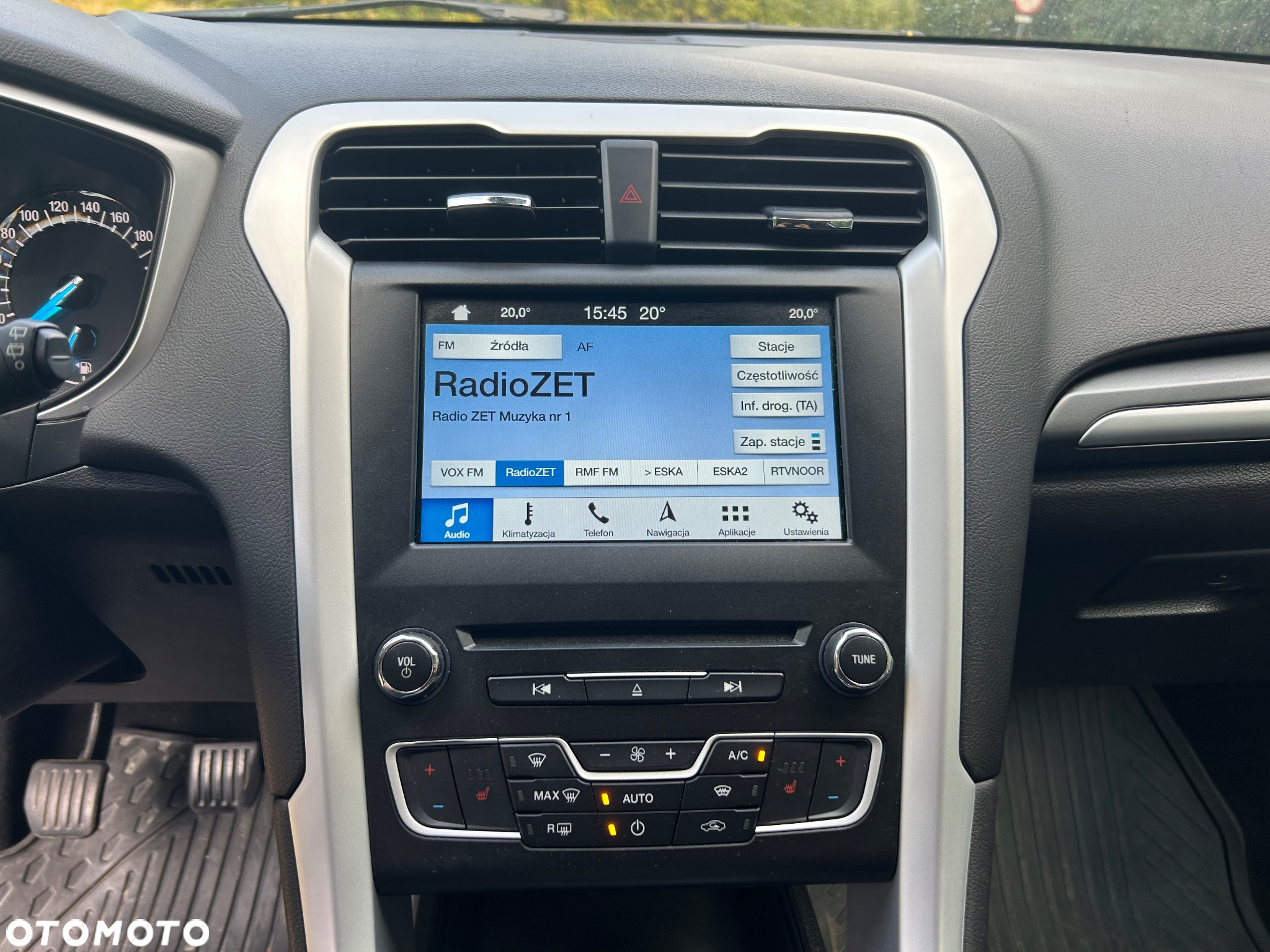 Ford Mondeo 2.0 TDCi ECOnetic Start-Stopp Business Edition - 16