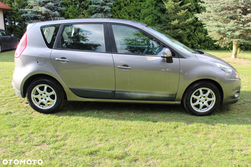 Renault Scenic 2.0 16V 140 CVT Dynamique - 4