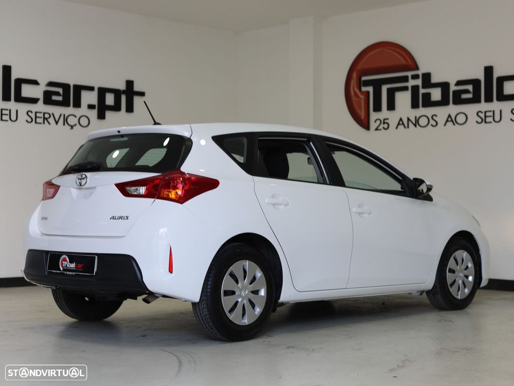 Toyota Auris 1.4 D-4D Comfort - 4