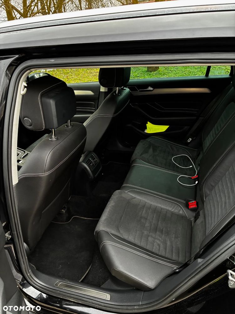 Volkswagen Passat 2.0 TDI Business DSG - 7