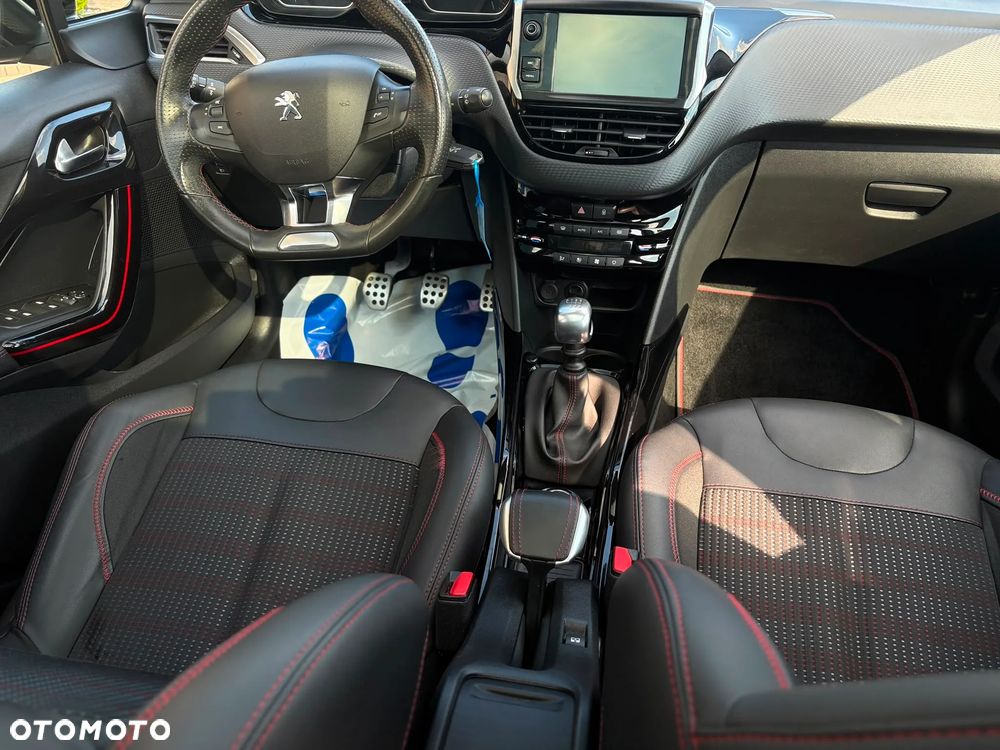 Peugeot 2008 BlueHDi FAP 120 STOP & START GT-Line Edition - 20
