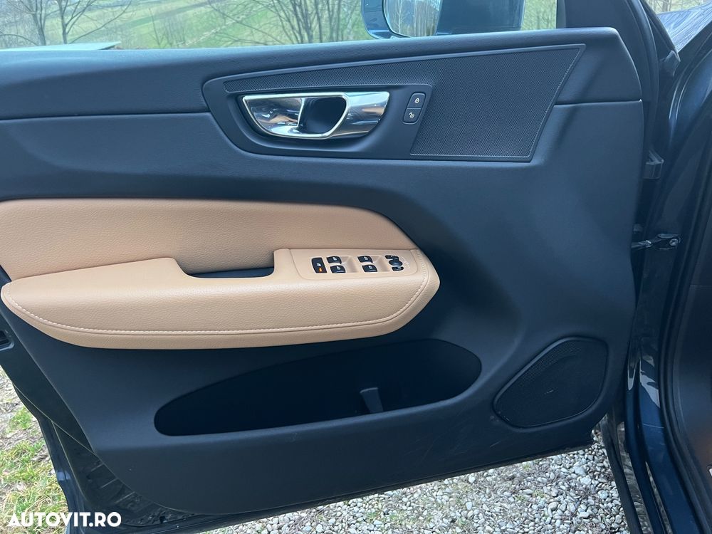 Volvo XC 60 D4 Geartronic Momentum Pro - 8