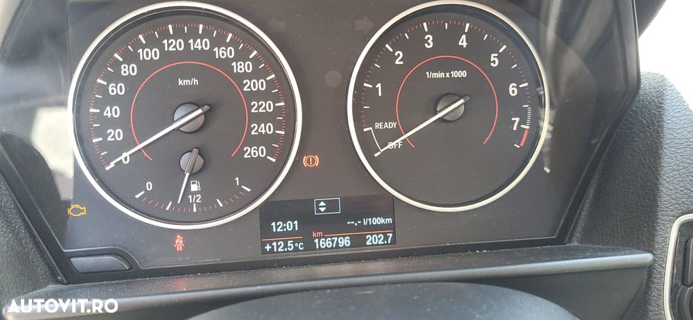 BMW Seria 1 116i - 8