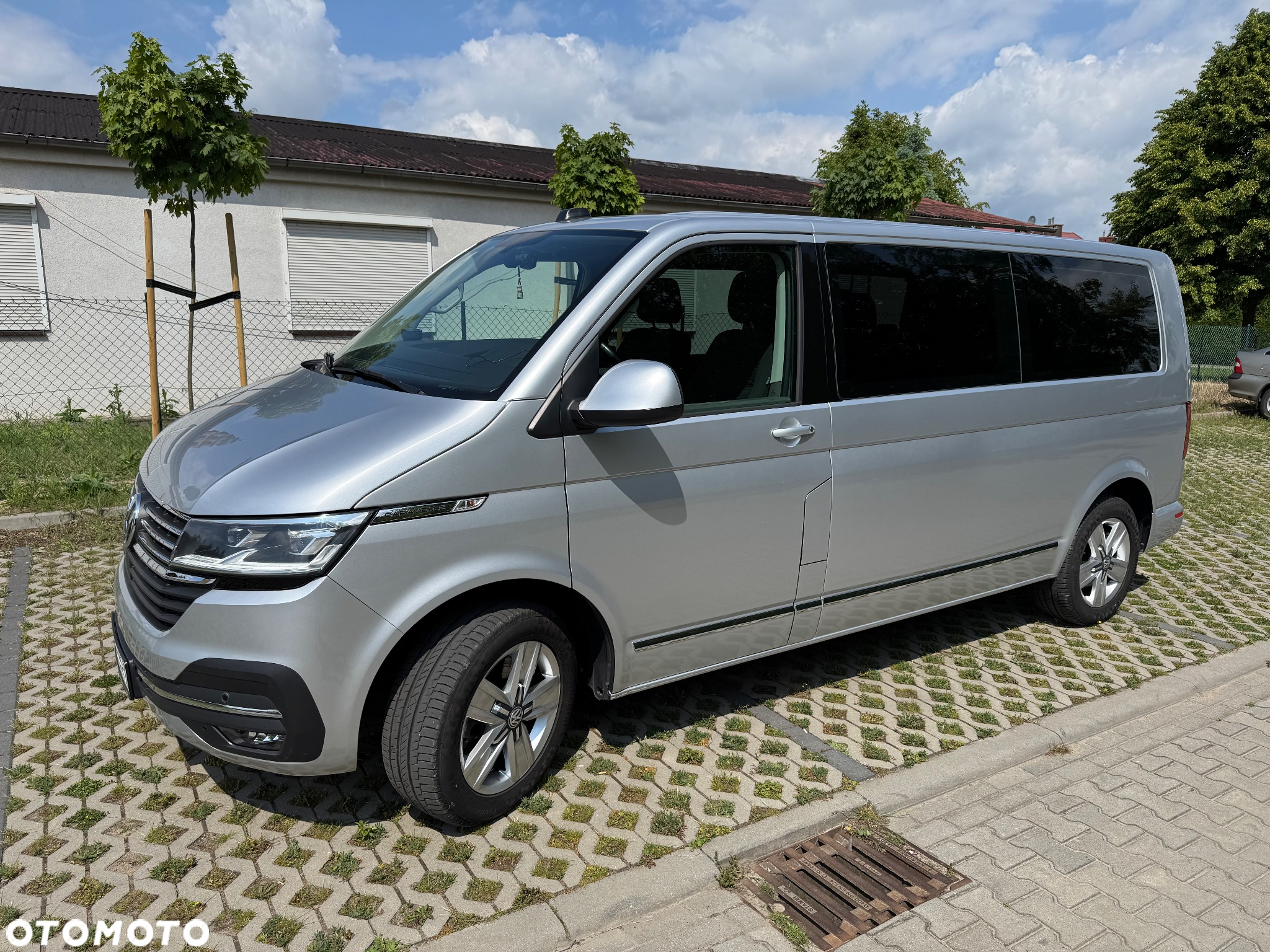 Volkswagen Caravelle 6.1 2.0 TDI L2 Comfortline DSG - 3