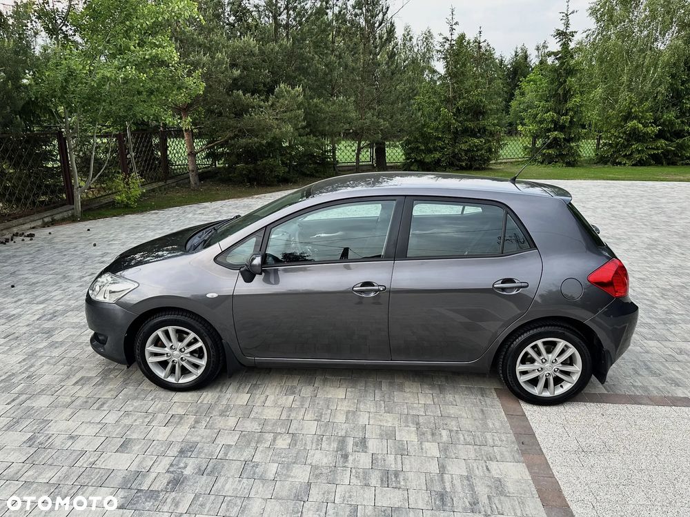 Toyota Auris 1.6 Premium Start - 2