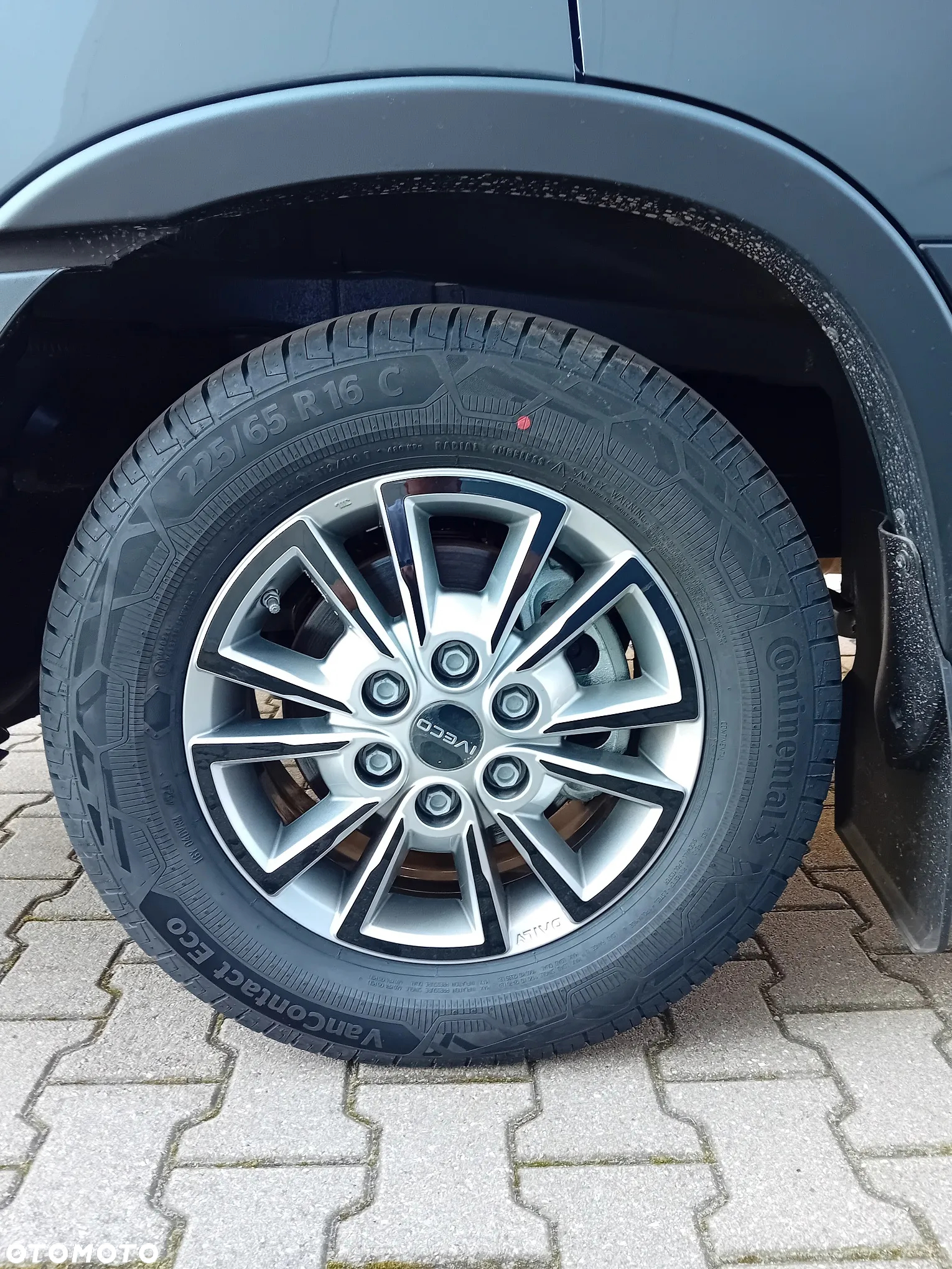 Iveco Daily 35S18HA8 V 3.0 Diesel Hi-Matic Furgon L4H3 - 22