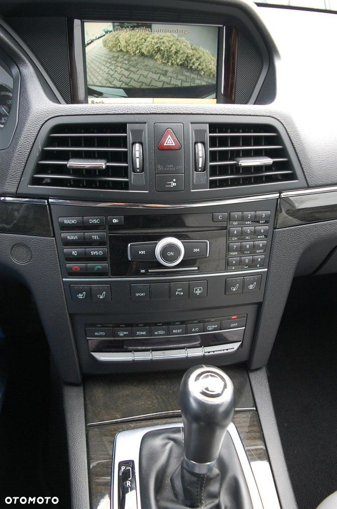 Mercedes-Benz Klasa E - 23