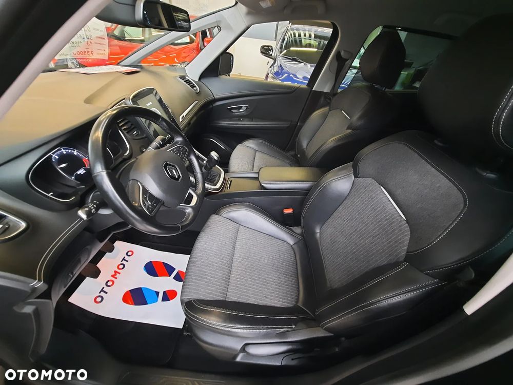 Renault Grand Scenic Gr 1.3 TCe FAP Intens EU6d - 37