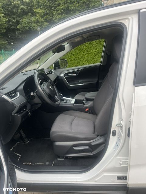 Toyota RAV4 - 7