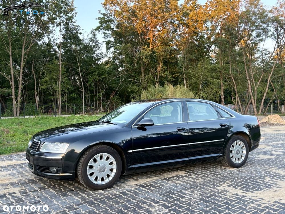 Audi A8 4.2 Quattro - 11