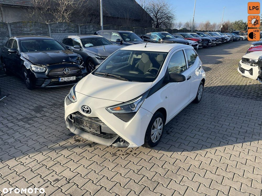 Toyota Aygo 1.0 VVT-i Color Edition - 1