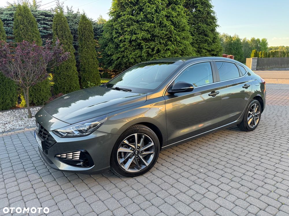 Hyundai i30 1.5 T-GDI 48V Comfort DCT - 11