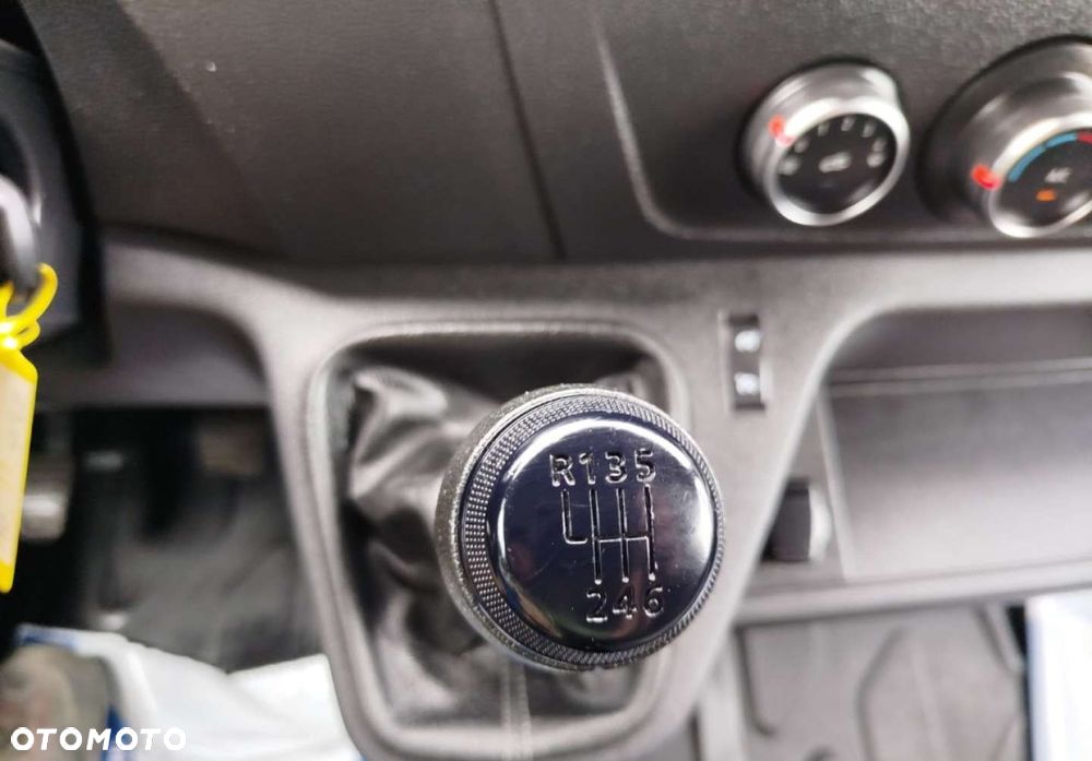 Renault Master - 18