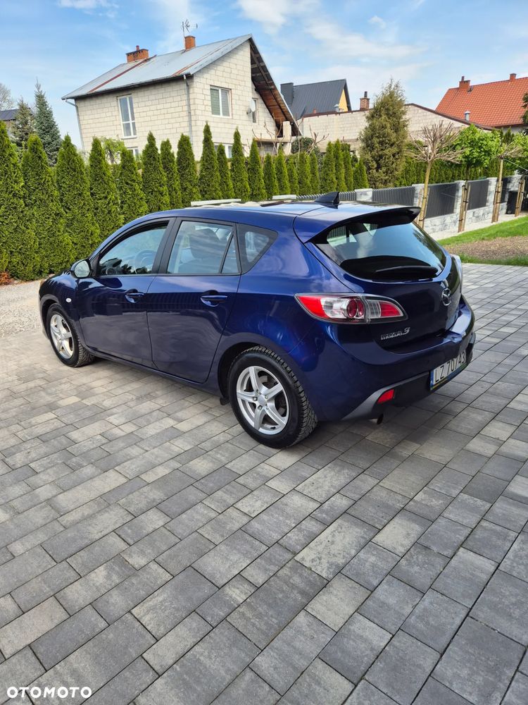 Mazda 3 2.0 Exclusive + - 30