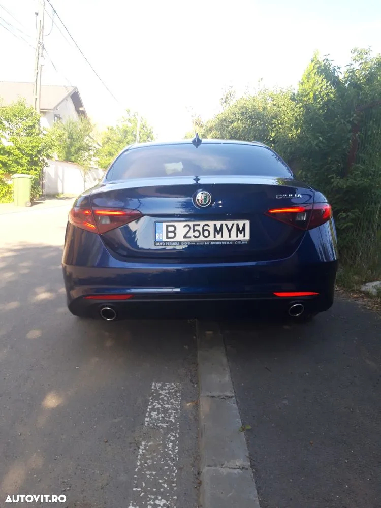 Alfa Romeo Giulia 2.2 JTDM Super - 7