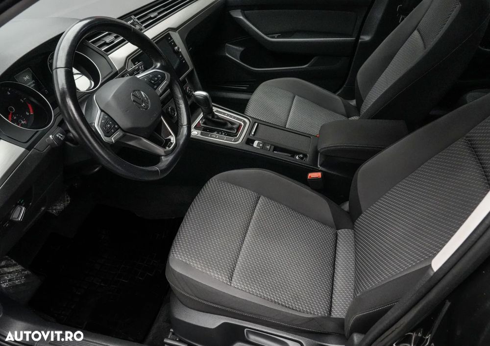 Volkswagen Passat 2.0 TDI DSG Comfortline - 11