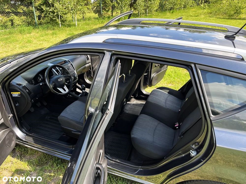 Kia Ceed - 8
