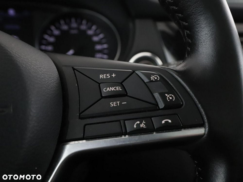 Nissan Qashqai 1.6 DIG-T N-Connecta - 30