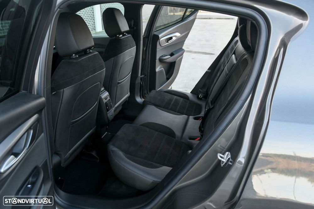 Alfa Romeo Tonale 1.5 Hybrid Edizione Speciale - 10