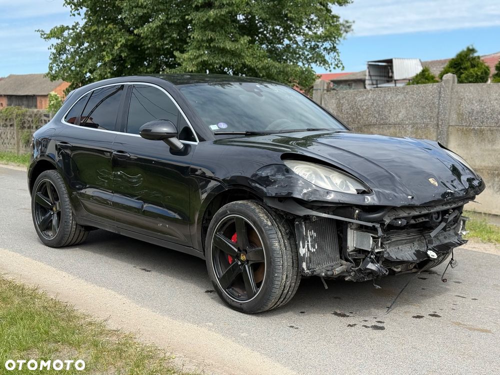 Porsche Macan Turbo PDK - 1