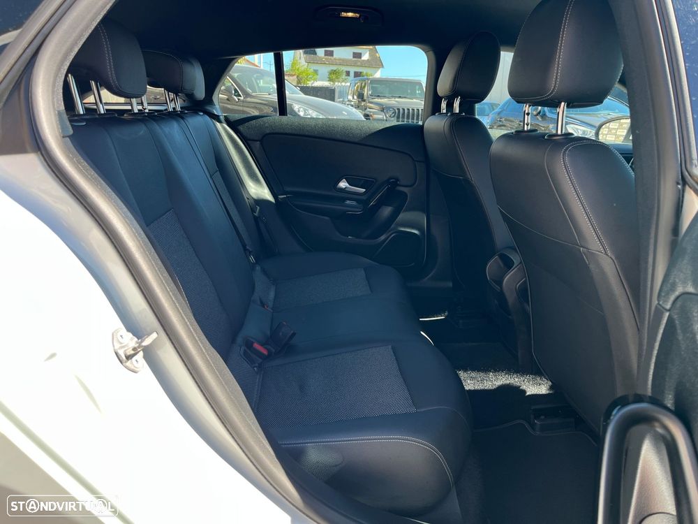 Mercedes-Benz CLA 180 d Shooting Brake Business Solutions - 43