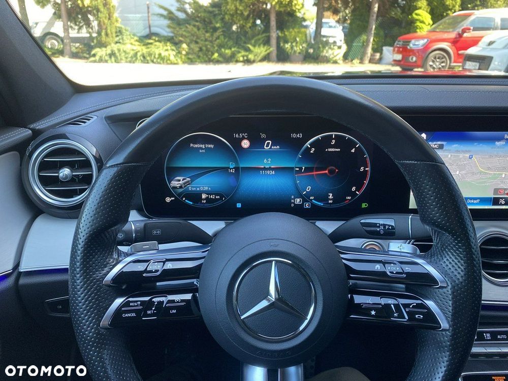 Mercedes-Benz Klasa E - 17