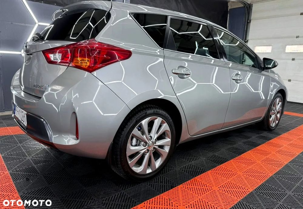Toyota Auris - 10