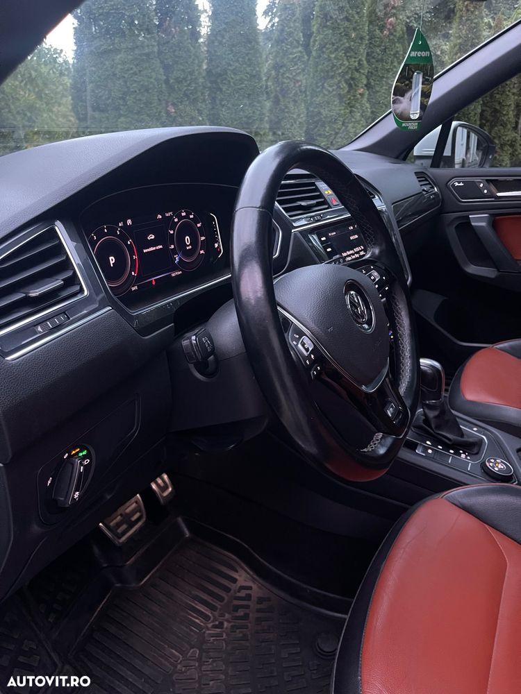 Volkswagen Tiguan 2.0 TSI DSG 4Mot Highline - 12