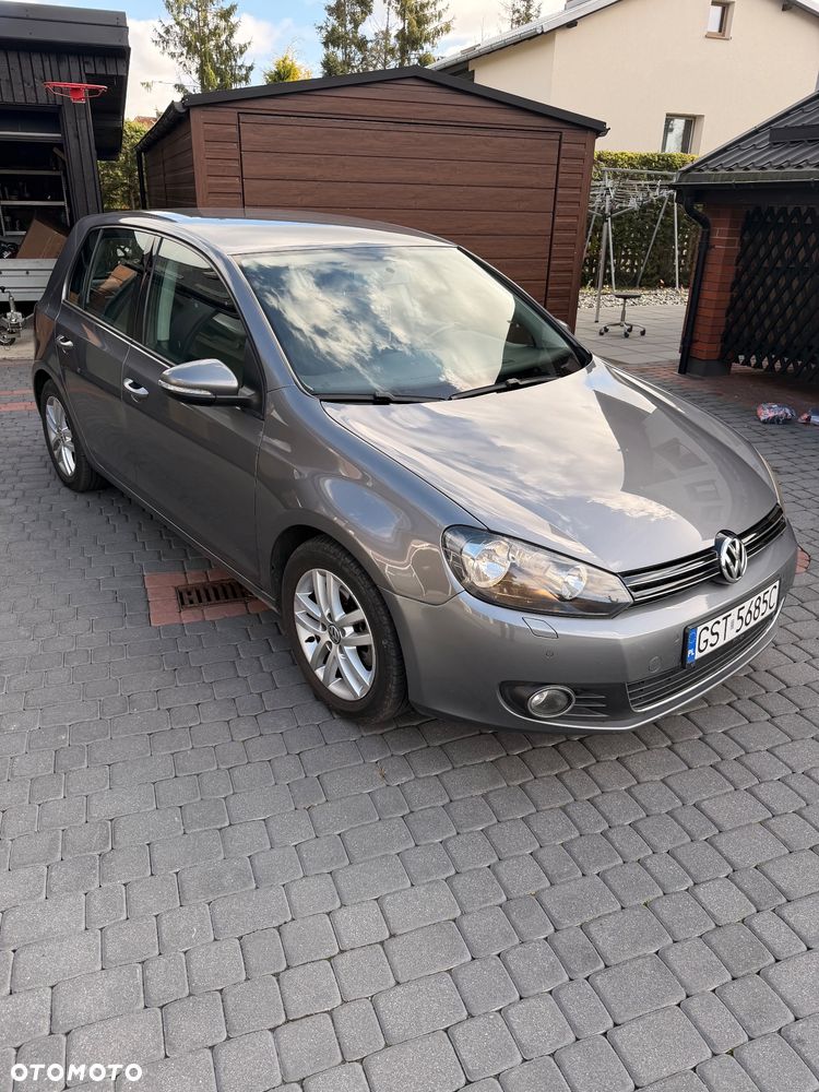 Volkswagen Golf 2010 photo 2