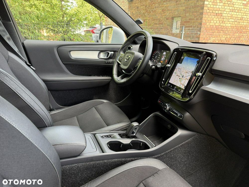 Volvo XC 40 D3 Momentum Pro - 29