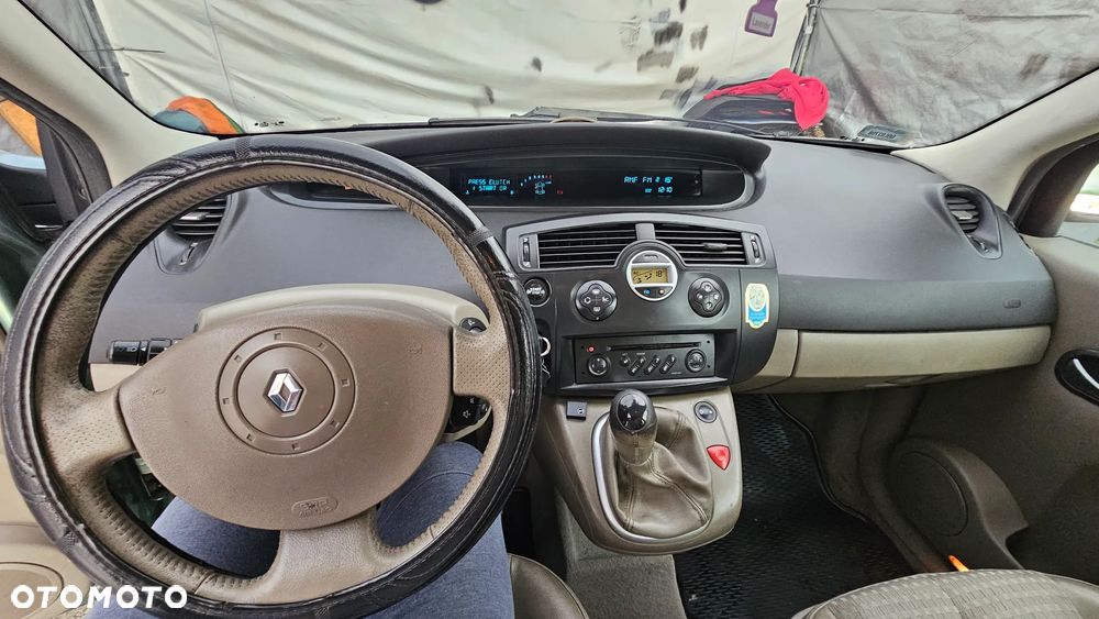 Renault Scenic 1.6 Confort Authentique - 15