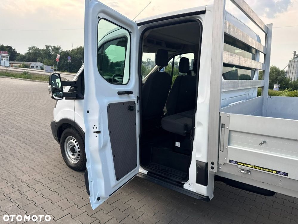 Ford Transit - 27