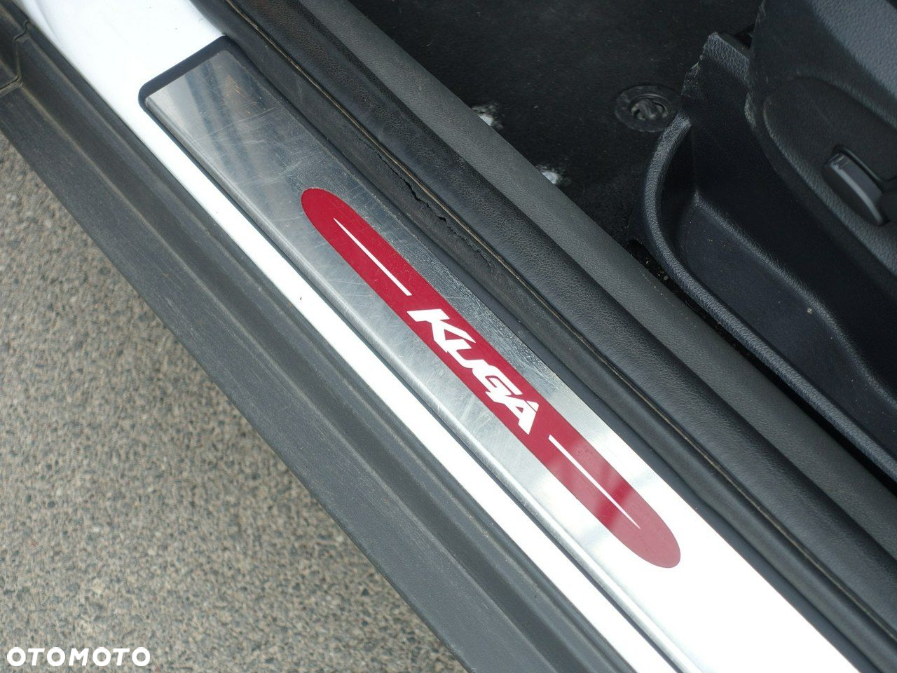 Ford Kuga - 14