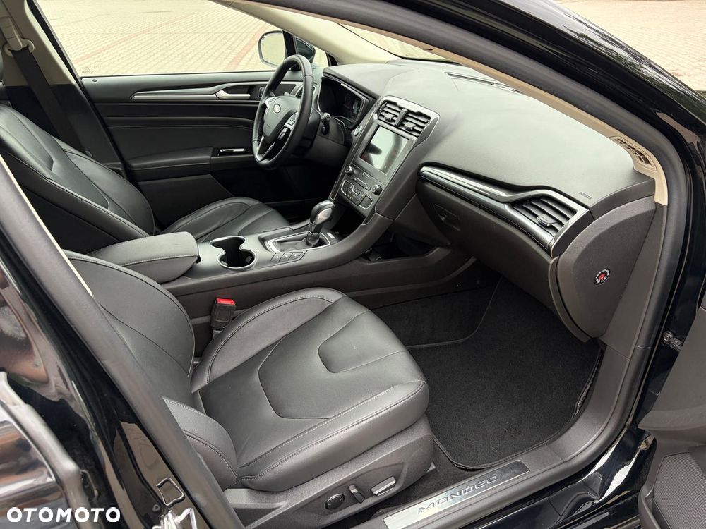 Ford Mondeo 2.0 Hybrid Titanium - 14