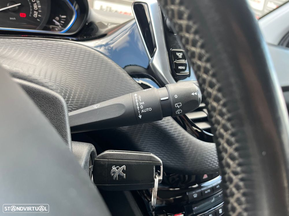 Peugeot 2008 1.6 e-HDi Allure - 21