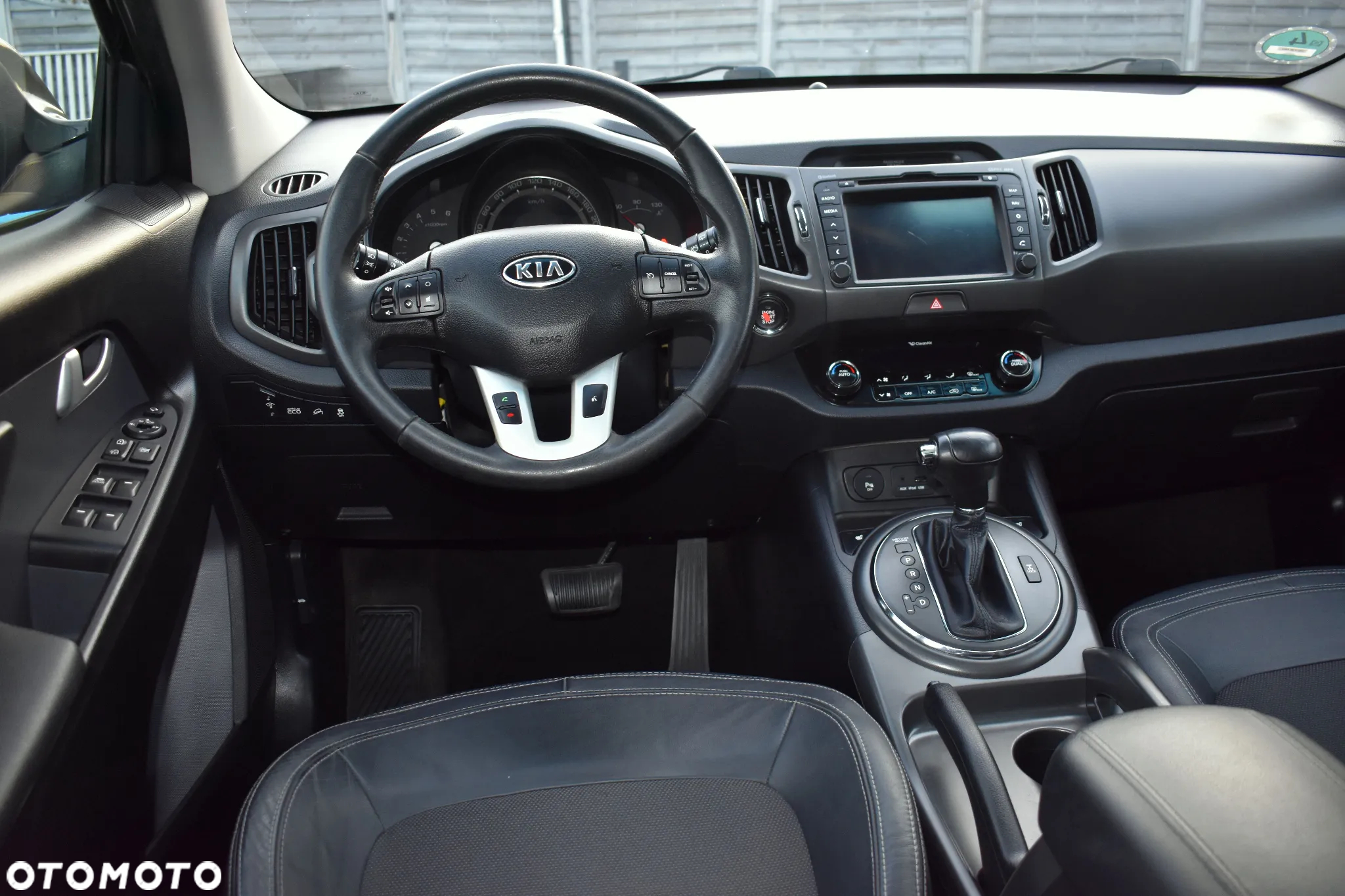 Kia Sportage 2.0 CRDI 4WD Automatik Vision - 27