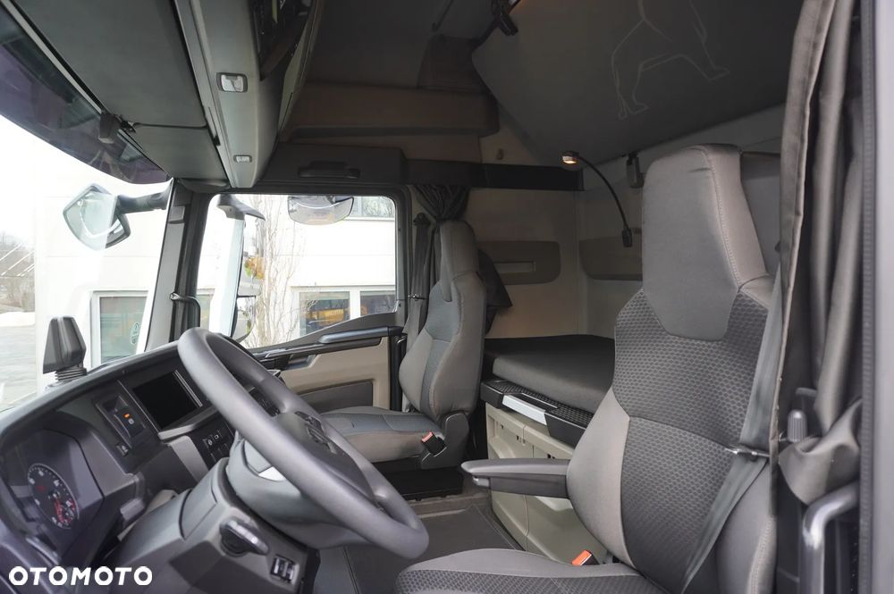 MAN TGX 18.510 E6 4x2 / Kab. sypialna / 2023 / 4 szt. - 16