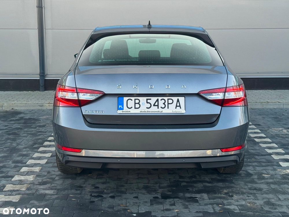 Skoda Superb 2.0 TDI SCR Ambition DSG - 5