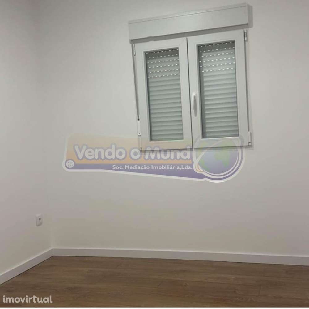 Moradia T1 em Vila Nova da Rainha (AZB019) - Grande imagem: 4/10