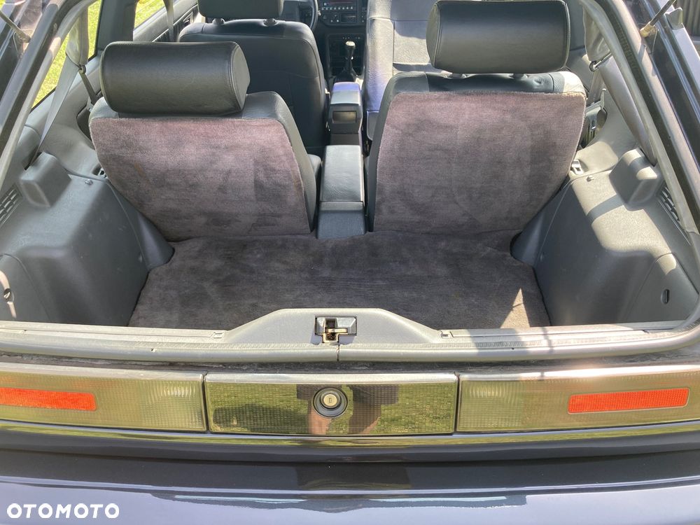 Volvo Seria 400 - 12