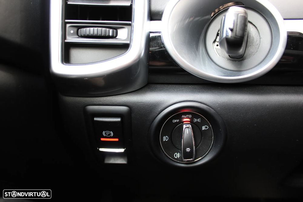 Porsche Cayenne Platinum Edition - 45