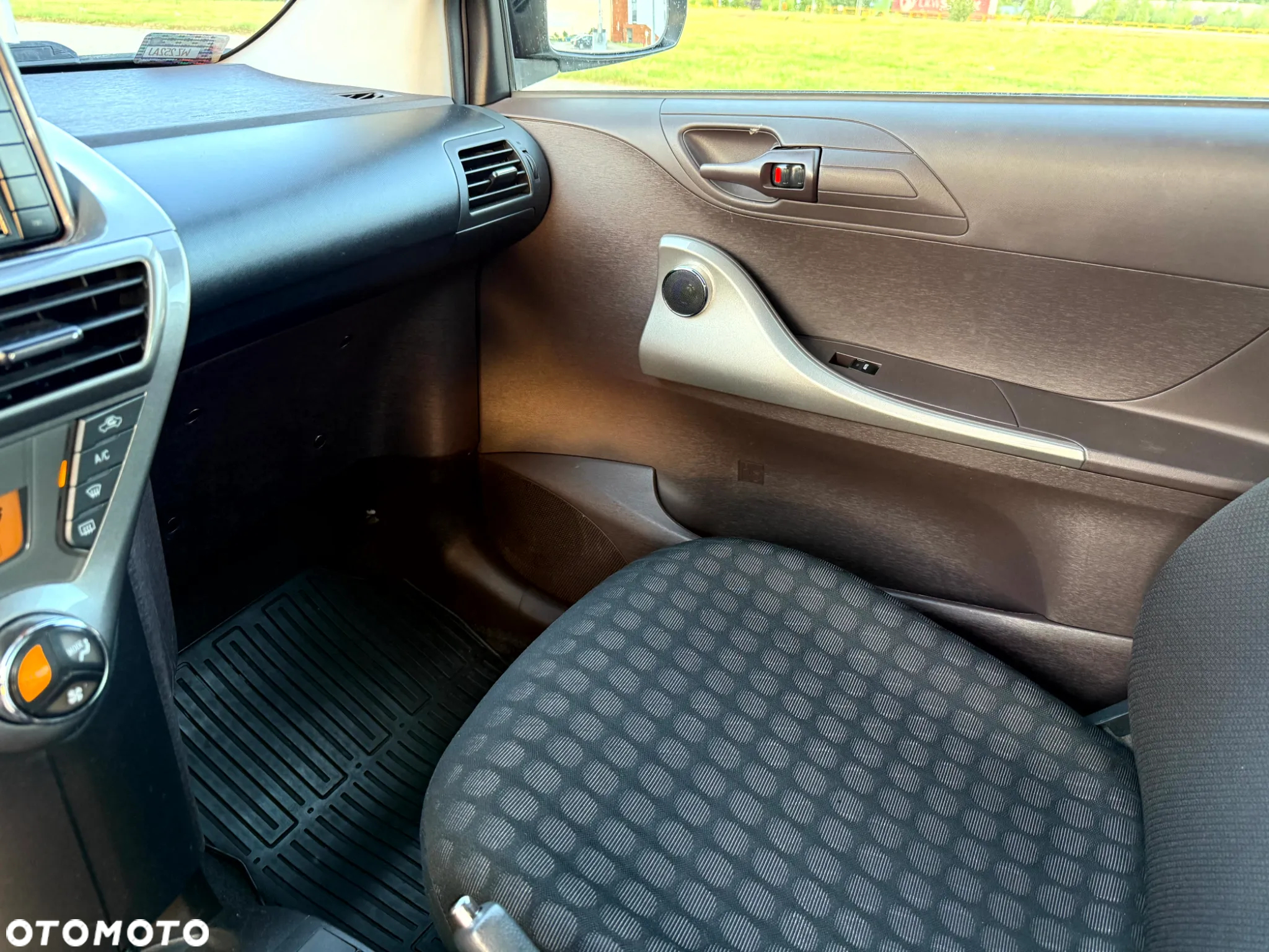 Toyota iQ 1.0 Sol - 13